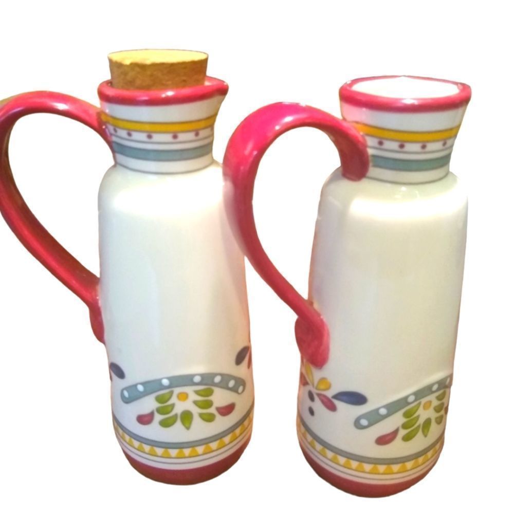 Bobby Flay Sevilla Cruet Set Red Trim